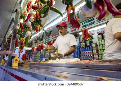 NEW YORK, USA - Sept 18th, 2015: Food Vendor Selling Italian Food In Little Italy On Mulberry St. During The Feast Of San Gennaro