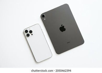 New York, USA - September 14, 2021 : Latest Apple Product, Iphone 12 And 13 Pro Max Same As Ipad Mini 6 On White Backgroud