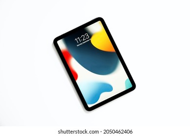 New York, USA - September 14, 2021 : Latest Apple Product, Iphone 12 And 13 Pro Max Same As Ipad Mini 6 On White Backgroud