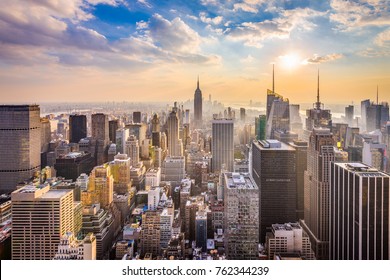 New York, New York, USA skyline.
