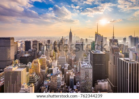 Photo of New York, New York, USA skyline.