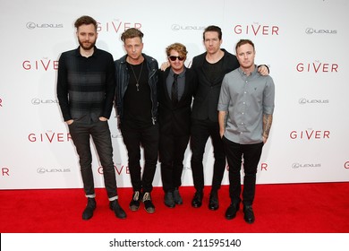 NEW YORK-AUG 11: (L-R) Brent Kutzle, Ryan Tedder, Drew Brown, Zach Filkins And Eddie Fisher Of OneRepublic Attend 