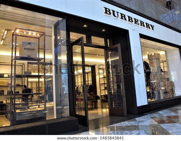 burberry brookfield place