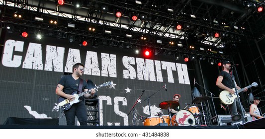 NEW YORK-JUN 26: Country Musician Canaan Smith Performs Onstage At The 2015 FarmBorough Festival - Day 1 At Randall's Island On June 26, 2015 In New York City.