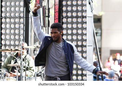 NEW  YORK-MAY 18: Singer Usher Performs On The Today Show On May 18, 2012 At Rockefeller Plaza In New York City.