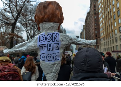 New York/USA - 01/19/18 - Participants And Signs From The Women's March 2019