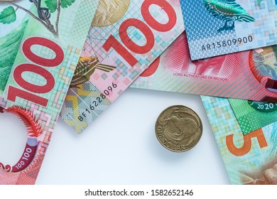 New Zealand money, various bills and a kiwi bird coin