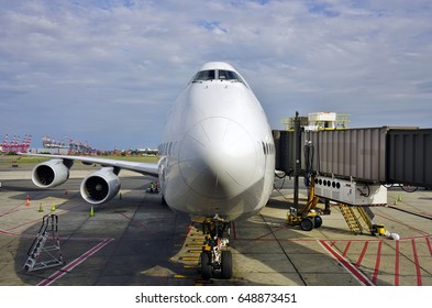 Bilder Stockfotos Und Vektorgrafiken Boeing 747 8