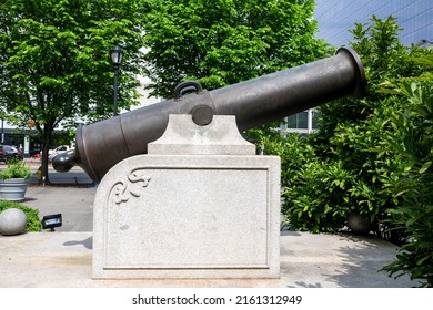 Newark, NJ –May 27, 2022: Cannon On Military Park