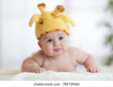 107 Funny Giraffe His Baby Images, Stock Photos & Vectors | Shutterstock