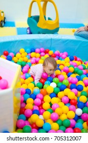 Newborn Baby Plays Pool Balls Stock Photo 705312007 | Shutterstock