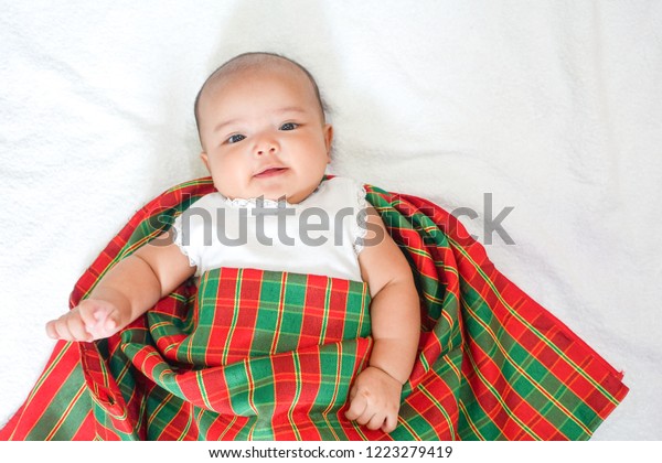traditional newborn baby clothes