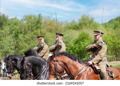 Newcastle-under-Lyme ,Staffordshire-united Kingdom May, 15, 2016  British Army WW1 Cavalry Soldiers Seen With Their Swords Raised, Ready To Fight With Typical Ww1 Uniform