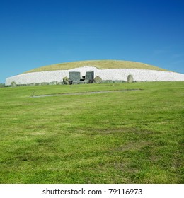 Newgrange County Meath Ireland Stock Photo 79116973 | Shutterstock