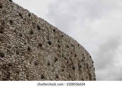 Newgrange Is A Stone Age Monument In The Boyne Valley, County Meath,  Is Best Known For The Illumination Of Its Passage And Chamber By The Winter Solstice Sun