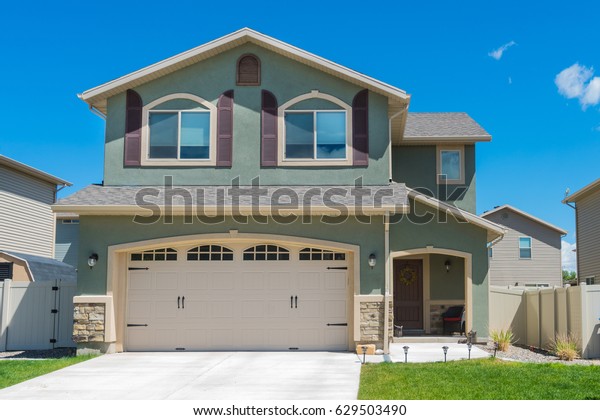 Newly Built Modern House Attached Garage Stock Photo 629503490 | Shutterstock