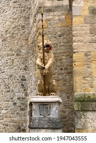 The Newly Refurbished Golden Lions Are Returned To The City Bargate. The Lions Have Stood Watch Over The City For Centuries. Southampton, UK