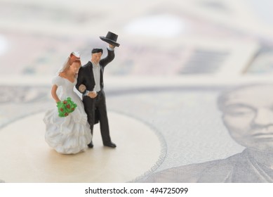 A Newly-married Couple And Money