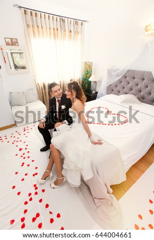 Newlyweds Loving Bedroom Love Tenderness First Stockfoto