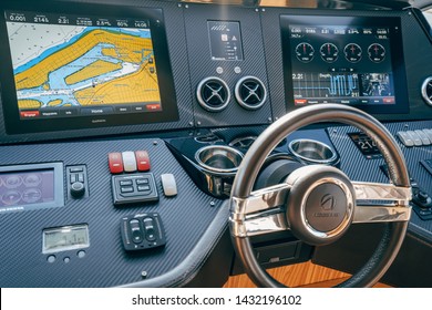 Newport Beach, CA/U.S.A. - 4/10/19: Steering Console For A Large Boat Or Yacht