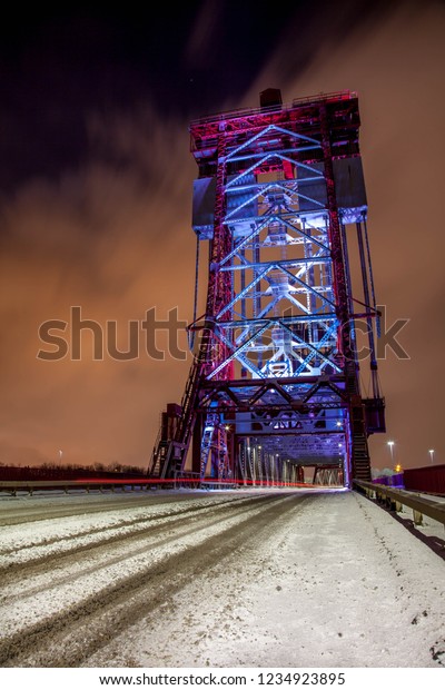 Newport Bridge Snow\
