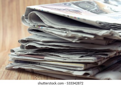 4,369 Newspaper Article In Focus Images, Stock Photos & Vectors ...