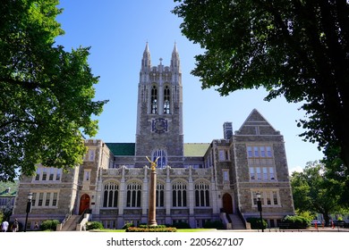 Newton, MA, USA - 08 29 2022: The Campus Landscape Of Boston College. Boston College (BC) Is A Private Jesuit Research University In Chestnut Hill, Massachusetts. Founded In 1863. 