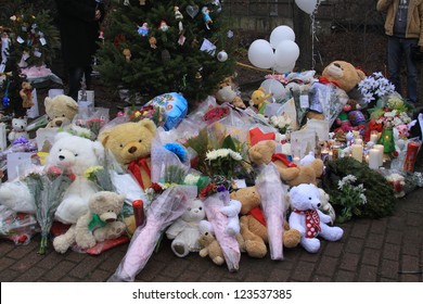 NEWTOWN, CT., USA-DEC. 16: Sandy Hook Elementary School Shooting, Assorted Memorial For Victims Of The Shooting, Dec 16, 2012 In Newtown, CT., USA