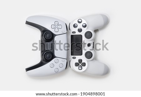 Next vs Old generation game controllers
