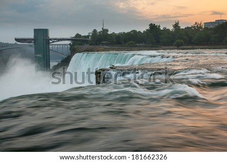 Niagra falls sunrise