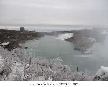 Niagra Falls In Winter