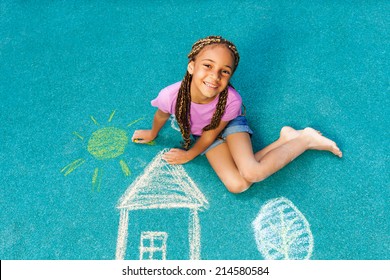 Nice Black Girl With Chalk Drawing 