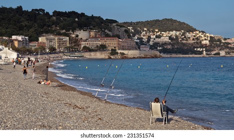 La Plage Du Francais Images Stock Photos Vectors