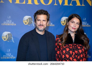 Nice, France- October 24 2021: Guillaume Canet Et Laetita Casta On The Photocall Of The Closing Night Of The Cinéroman Festival In Nice.