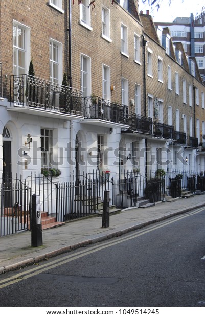 Nice Houses Street London England Stock Photo Edit Now 1049514245