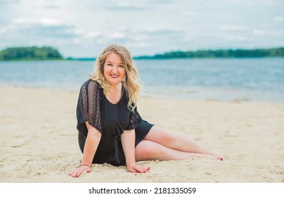 Nice Plus Size Model At Nature, European Chubby Woman Portrait