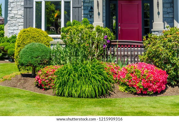 Featured image of post Landscape Design Images For Front Of House : Get the perfect landscape picture idea for your project or wallpaper.
