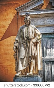 Nicola Pisano Statue In Pisa, Italy