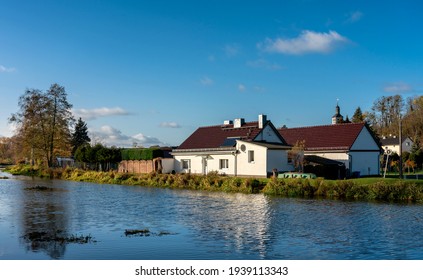 Niederfinow, Brandenburg, Germany, 2020, November, 20, house on the river in the village
