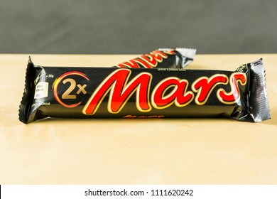mars chocolate logo