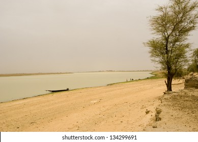 Niger's riverside, way to Timbuktu. Africa / Niger's riverside / Mali. Africa.