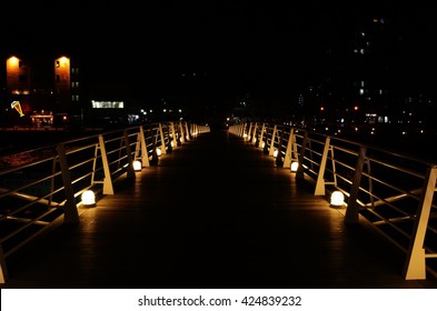 Night bridge
