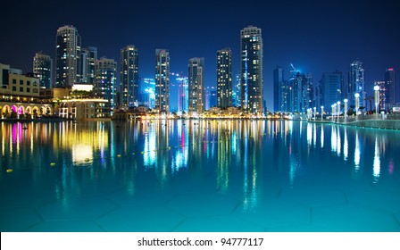 Dubai Bei Nacht Images Stock Photos Vectors Shutterstock