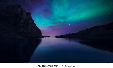 Night at Lake Aurora_Switzerland Bannalp Lake_Iceland_Aurora_Starry Sky