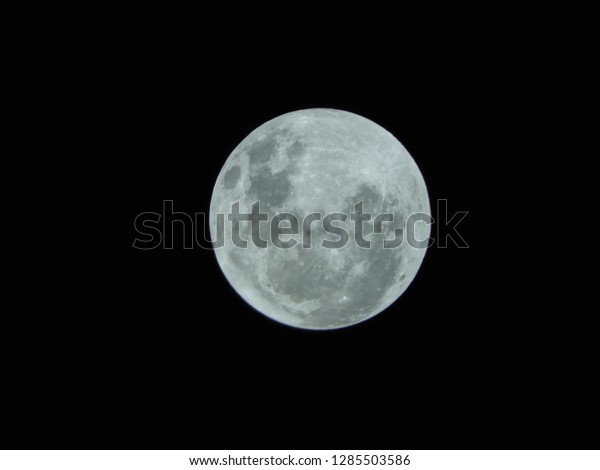 the night
moon