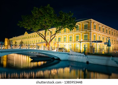 The Night Photography Of The Ministry Of Defence Of The Kingdom Of Thailand, The Landmark Of Rattanakosin Island