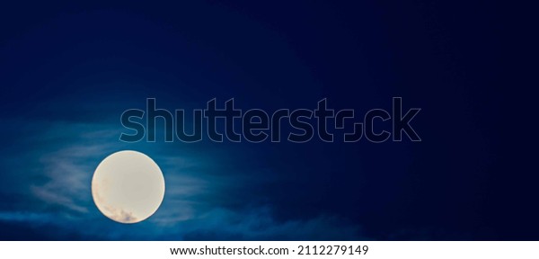 night sky with moon\
night sky with moon