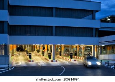 Night Time Parking At The Airport Parking Garage