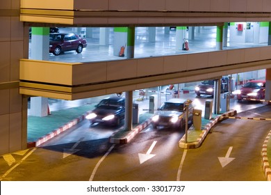 Night Time Parking At The Airport Parking Garage