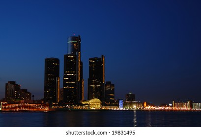 Postcard Renaissance Center Skyline of Detroit Michigan Early Morning - Ship